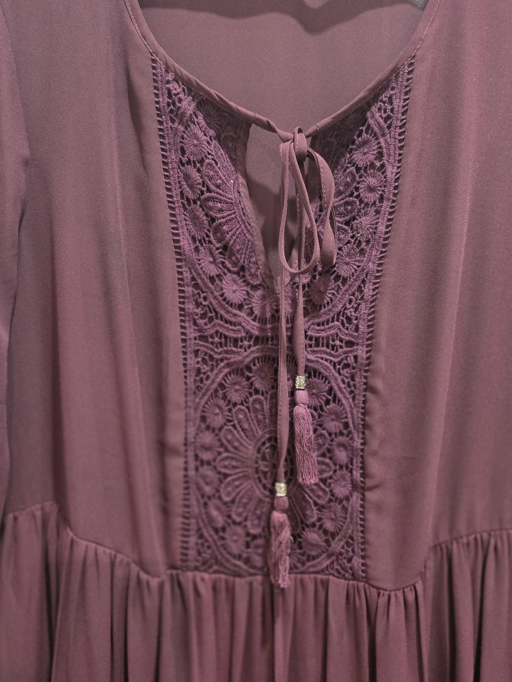 Women's Long-Sleeve Dress in Burgundy Large - Picture 4 of 5